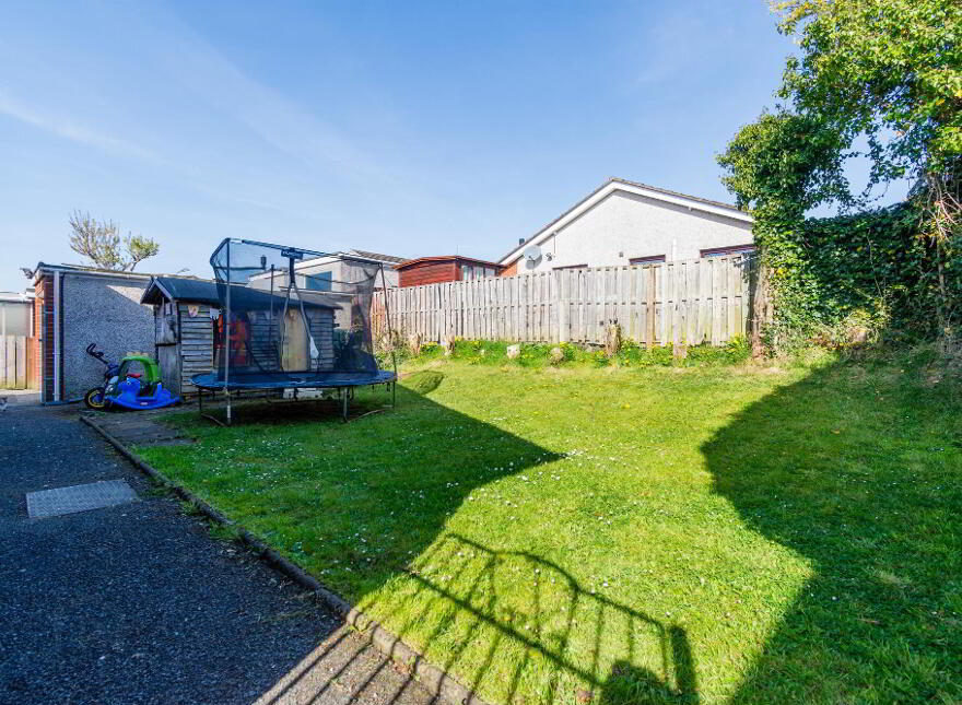 5 Adlon Crescent, Lisburn, BT28 2EG