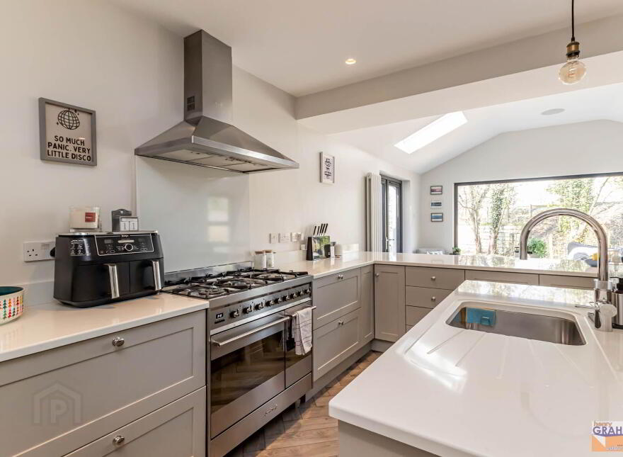 18a Lissue Road, Lisburn, BT28 2SZ