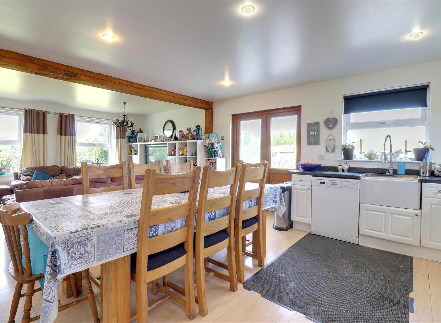 Detached House & Annex, 22 Kircubbin Road, Ballywalter, Newtownards, BT22 2PH