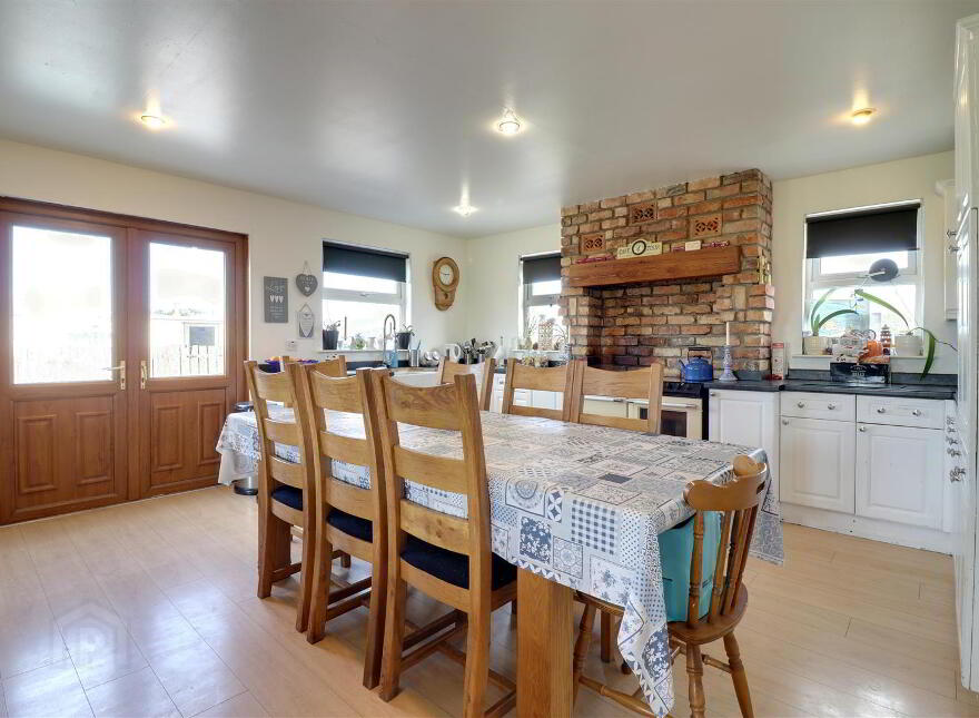 Detached House & Annex, 22 Kircubbin Road, Ballywalter, Newtownards, BT22 2PH