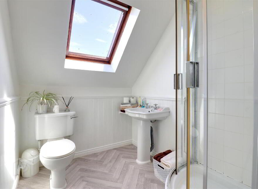 Detached House & Annex, 22 Kircubbin Road, Ballywalter, Newtownards, BT22 2PH