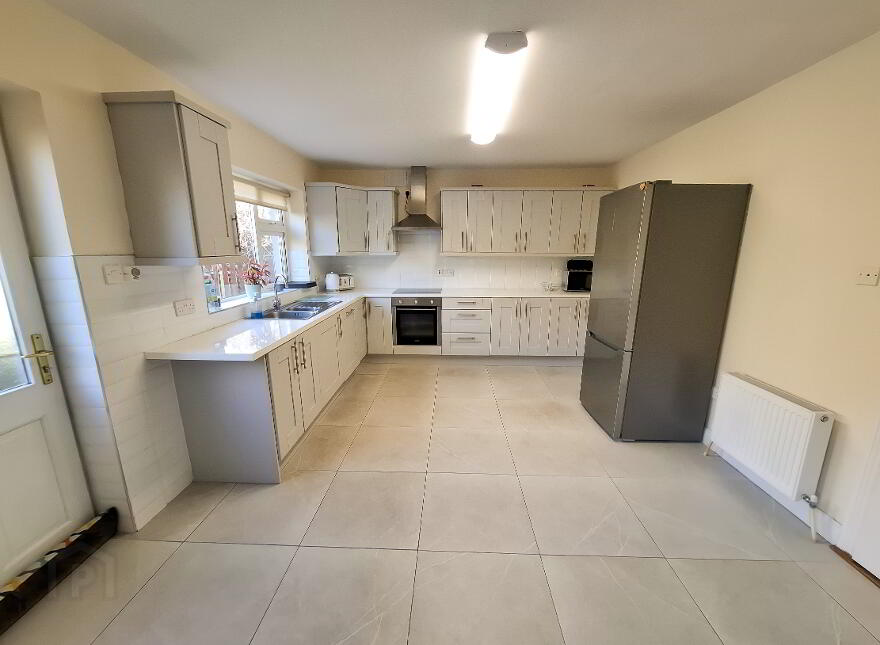 38b Garden City, Gorey, Y25NY75