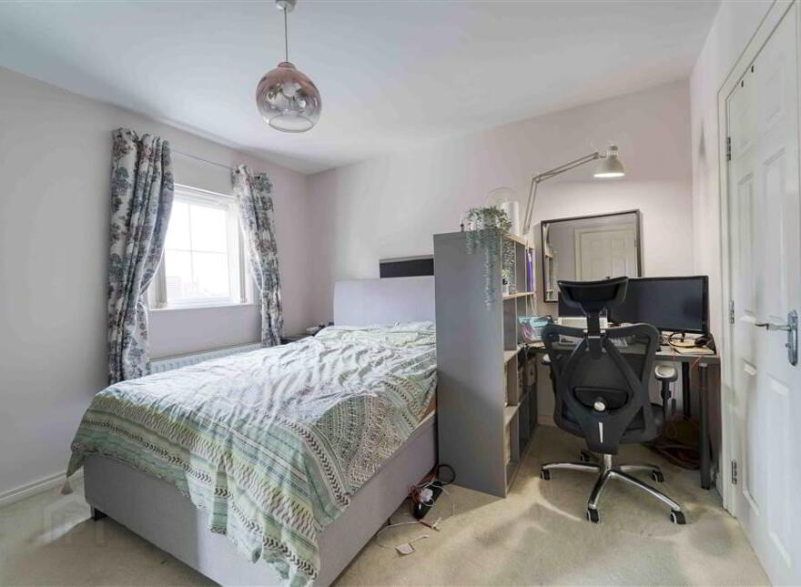 19 Lady Wallace Road, Lisburn, BT28 3WS