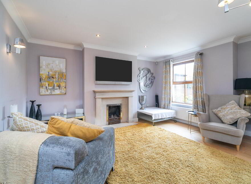4 Motte Lodge, East Link Road, Dundonald, Belfast, BT16 2QF