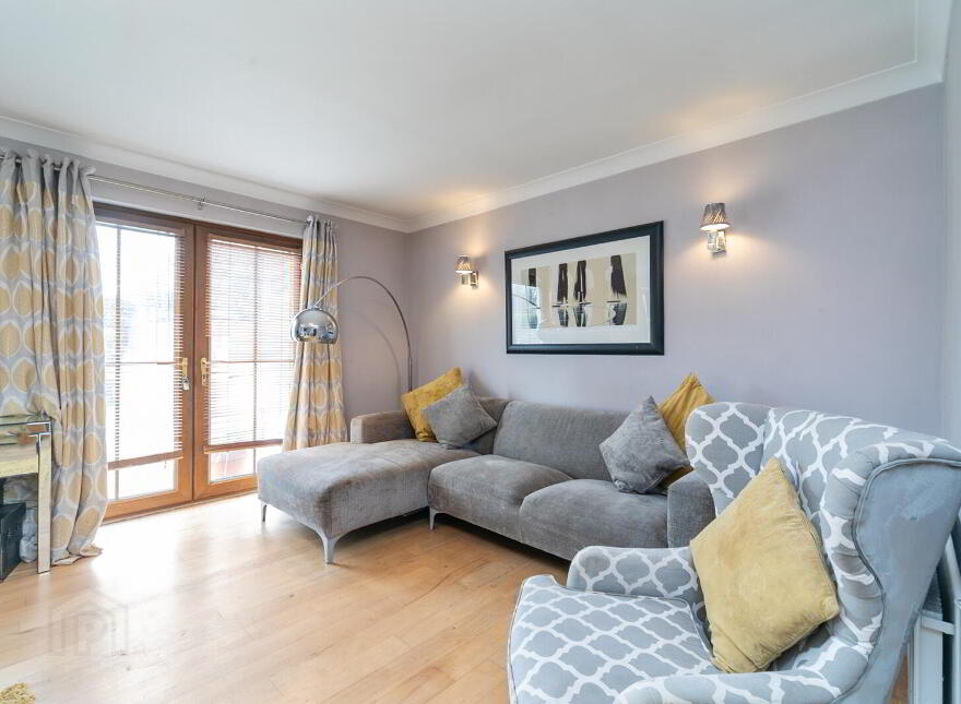 4 Motte Lodge, East Link Road, Dundonald, Belfast, BT16 2QF