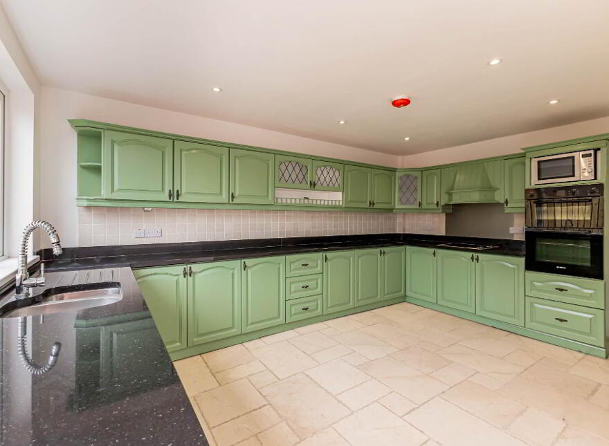 10 Kensington Gardens, Belfast, BT5 6NP