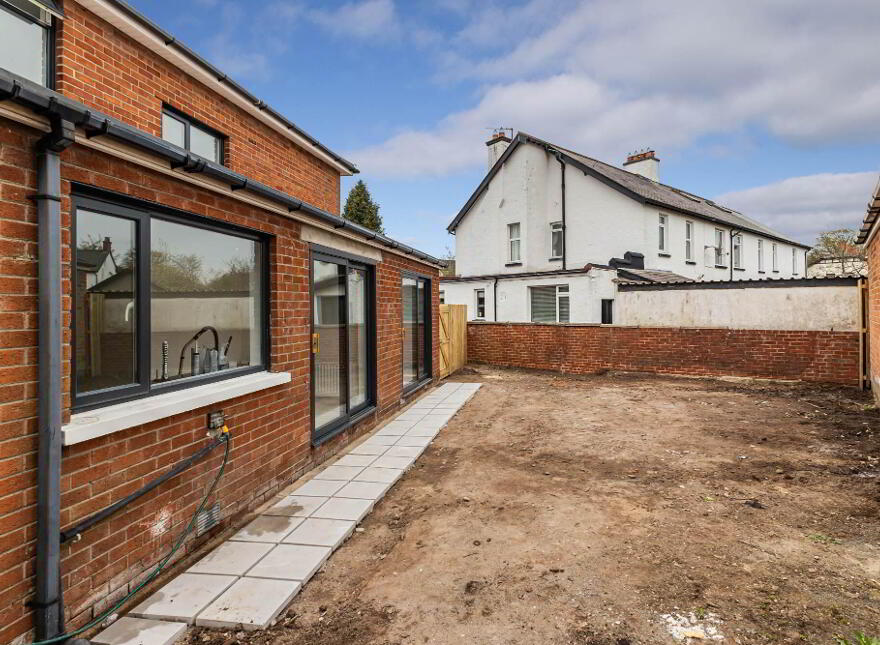 10 Kensington Gardens, Belfast, BT5 6NP