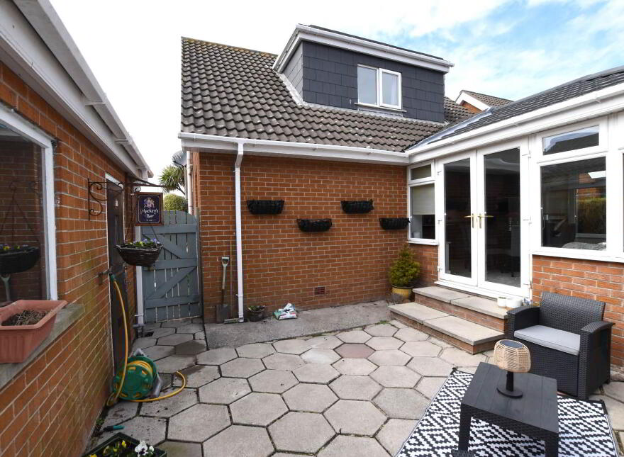 3 Morey Avenue, Donaghadee, BT21 0NN