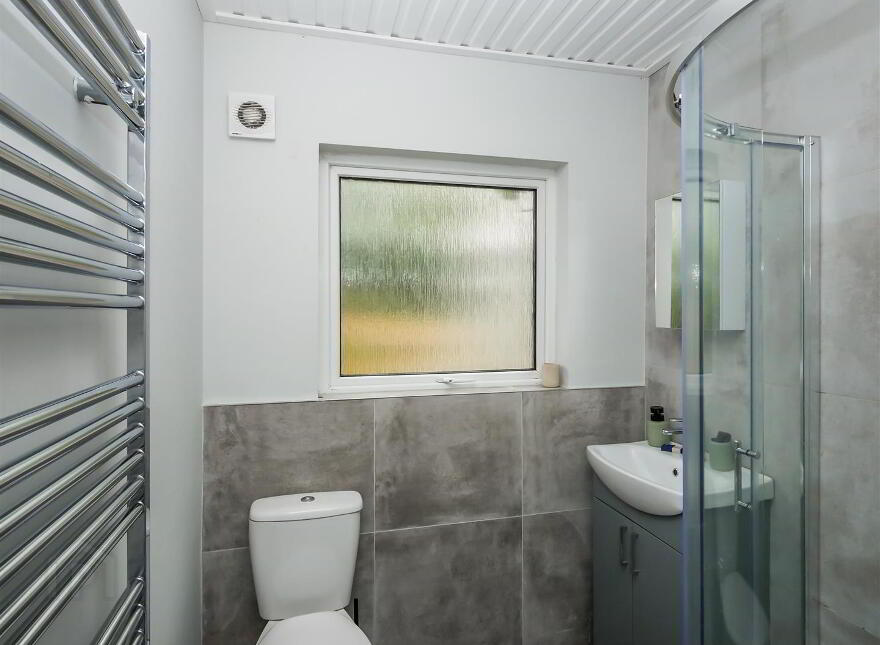 12 Beechill Park East, Saintfield Road, Belfast, BT8 6NX
