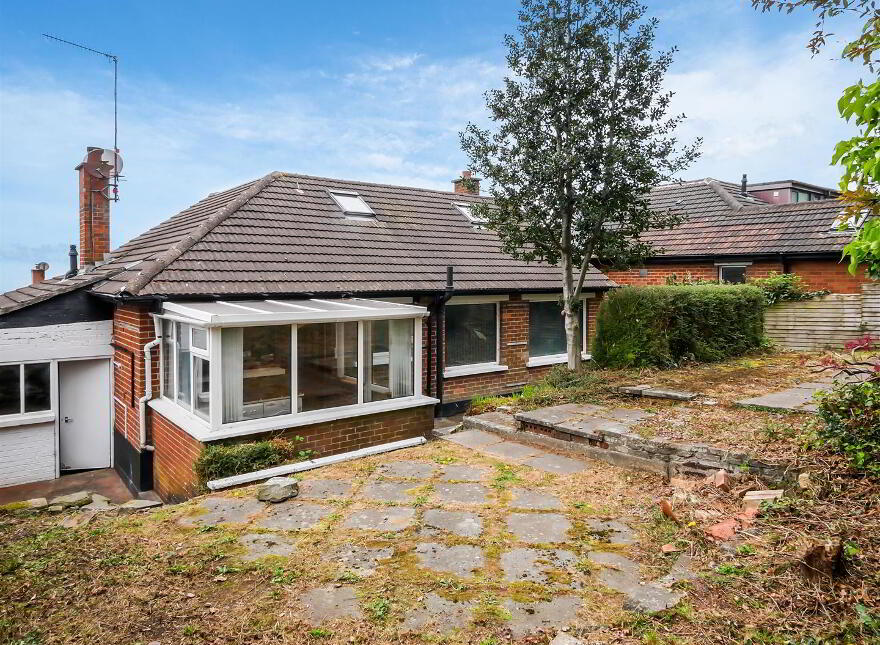12 Beechill Park East, Saintfield Road, Belfast, BT8 6NX