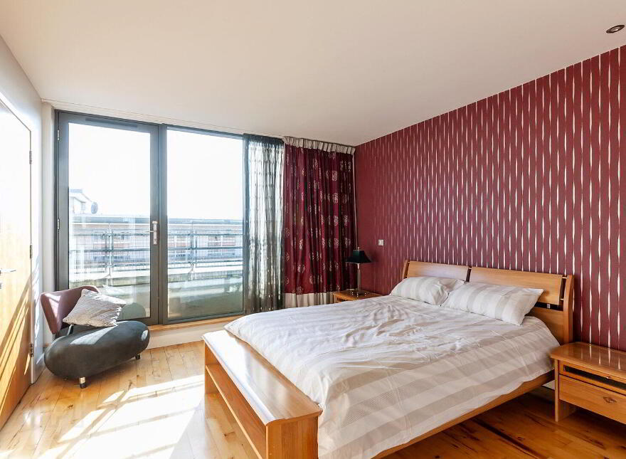 E1 Central Park, 33 Alfred Street, Belfast, BT2 8ED