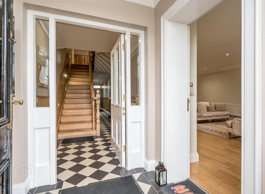Apt 2, 96 Balmoral Avenue, Belfast, BT9 6NY