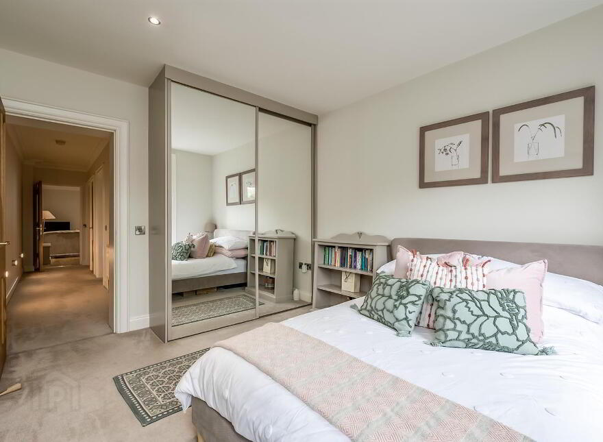 Apt 2, 96 Balmoral Avenue, Belfast, BT9 6NY
