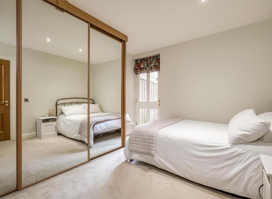 Apt 2, 96 Balmoral Avenue, Belfast, BT9 6NY
