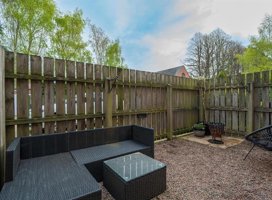 Apt 2, 96 Balmoral Avenue, Belfast, BT9 6NY