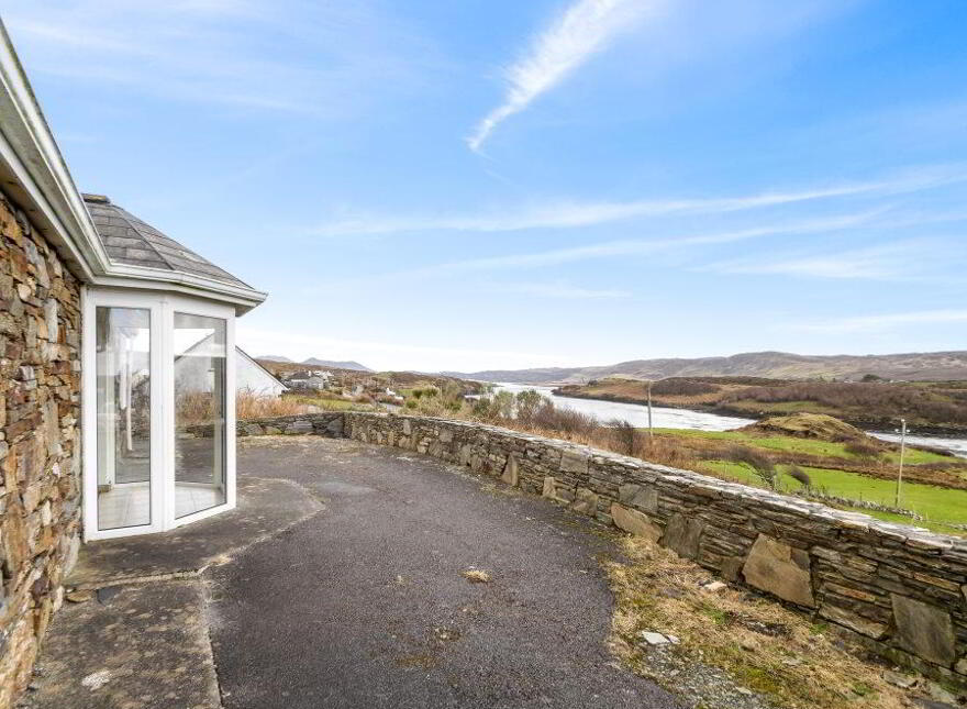 Cushatrough, Connemara, Claddaghduff, H71WA25