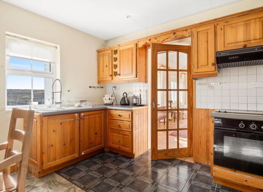 Cushatrough, Connemara, Claddaghduff, H71WA25