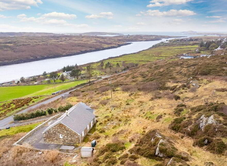 Cushatrough, Connemara, Claddaghduff, H71WA25