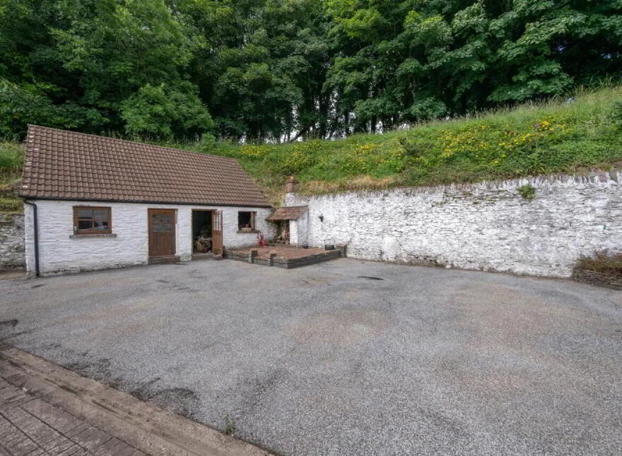 Ballynona Cottage, Ballynona, South, Midleton, P25E009