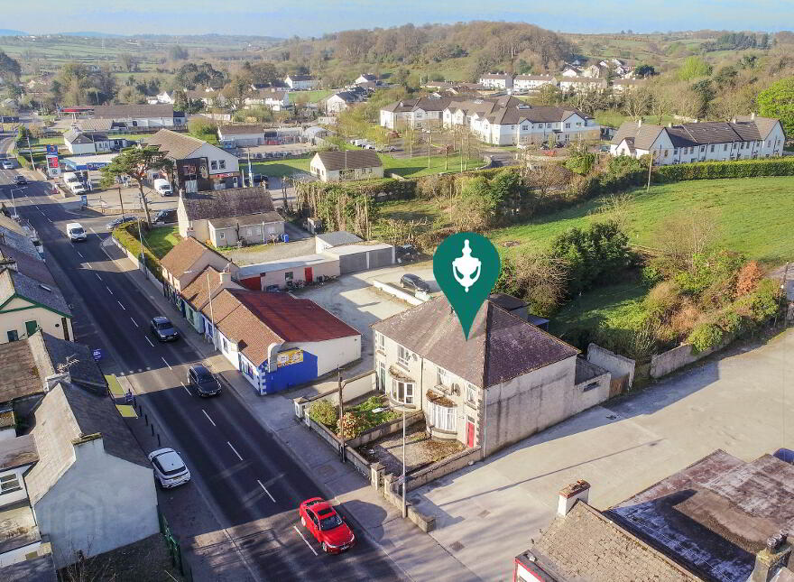 Main Street, Muff, F93A4Y9
