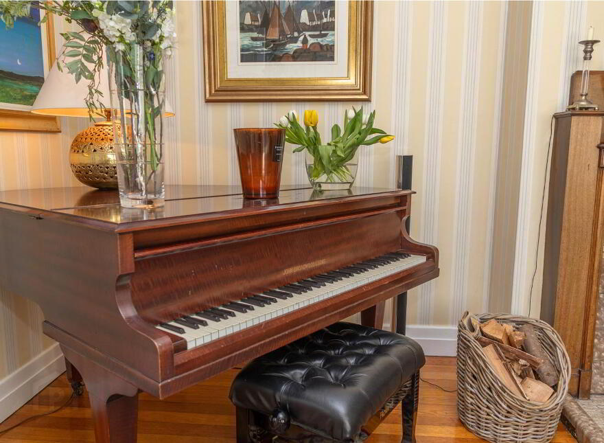 The Pines, 10 Rostrevor Road, Warrenpoint, Newry, BT34 3RT