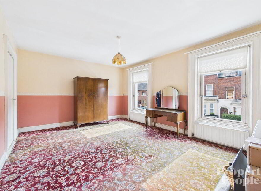 6 Ponsonby Avenue, Belfast, BT15 2LS