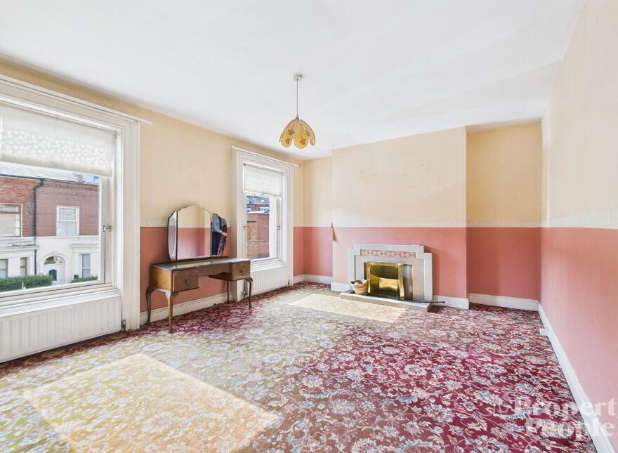 6 Ponsonby Avenue, Belfast, BT15 2LS