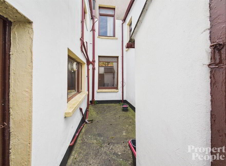 6 Ponsonby Avenue, Belfast, BT15 2LS