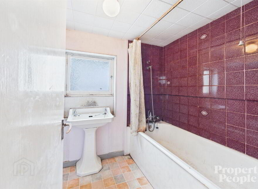 6 Ponsonby Avenue, Belfast, BT15 2LS