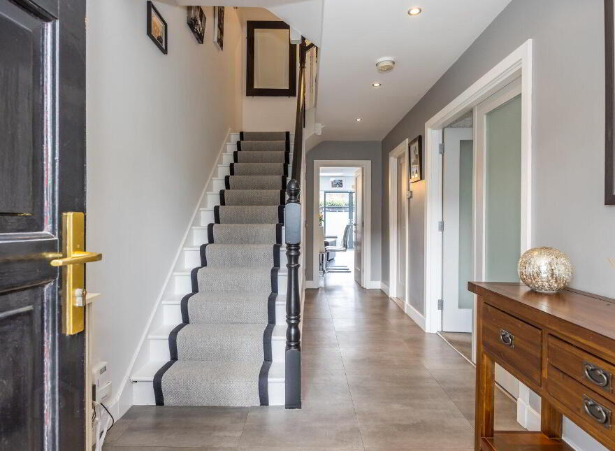 5 Osborne Place, Belfast, BT9 6YP
