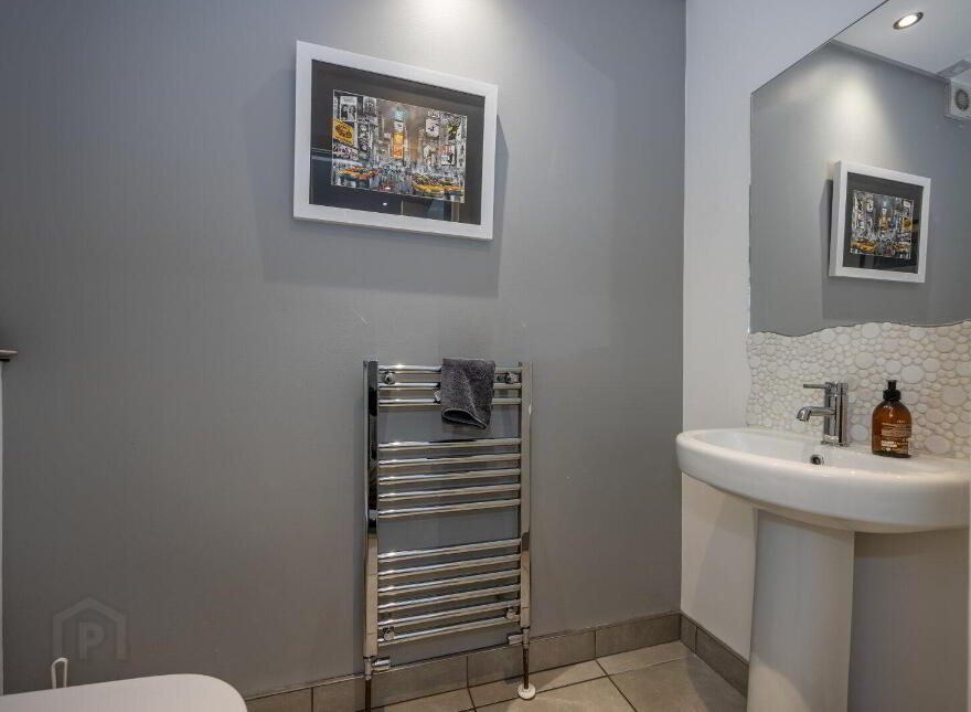 5 Osborne Place, Belfast, BT9 6YP