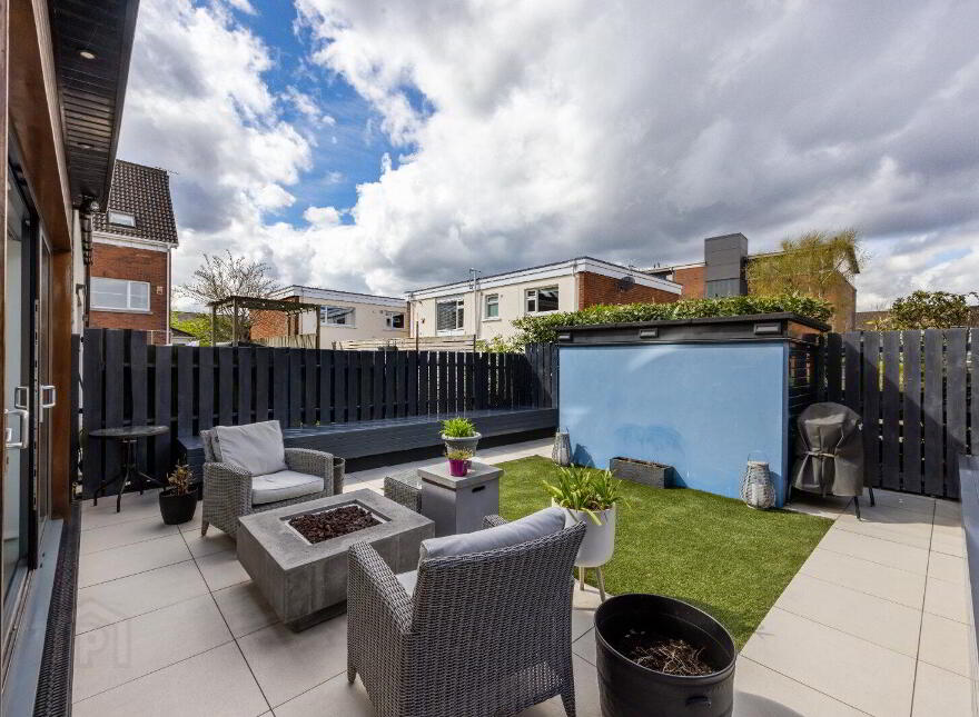 5 Osborne Place, Belfast, BT9 6YP