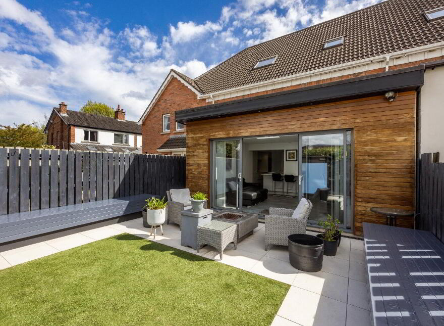 5 Osborne Place, Belfast, BT9 6YP