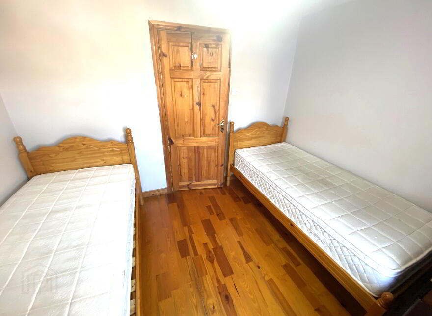 9 York Street, Castleblayney