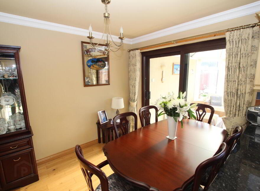 8 Richmond Crescent, Newtownabbey, BT36 5LG