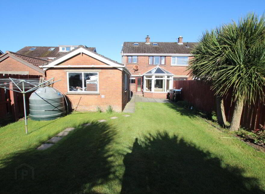 8 Richmond Crescent, Newtownabbey, BT36 5LG