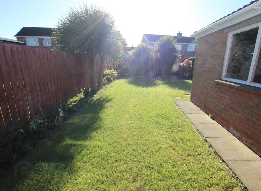 8 Richmond Crescent, Newtownabbey, BT36 5LG