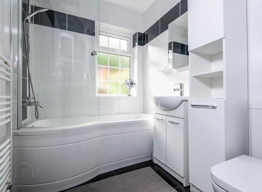11 Newtownards Road, Comber, BT23 5AZ