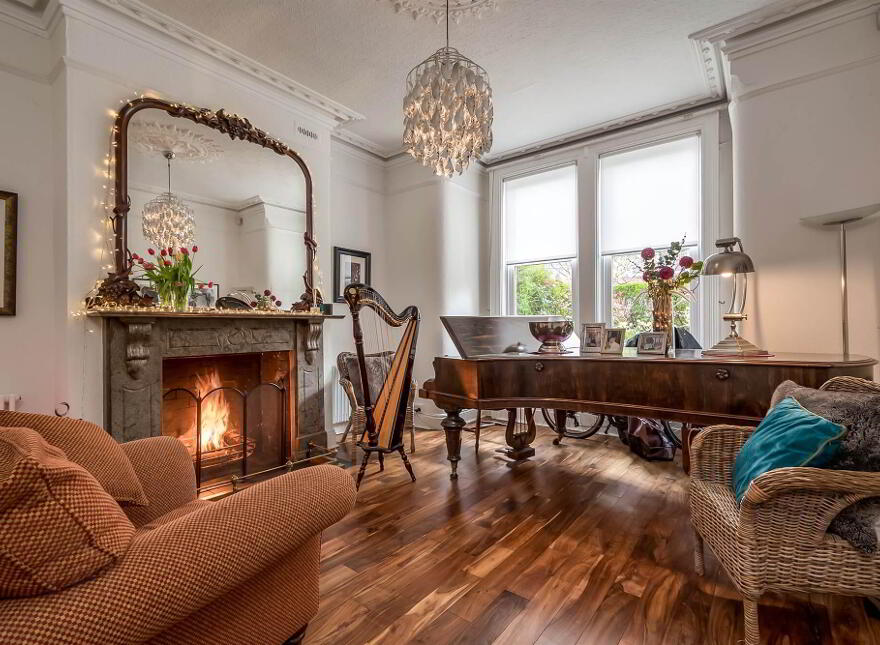 20 Knockbreda Road, Rosetta, Belfast, BT6 0JA