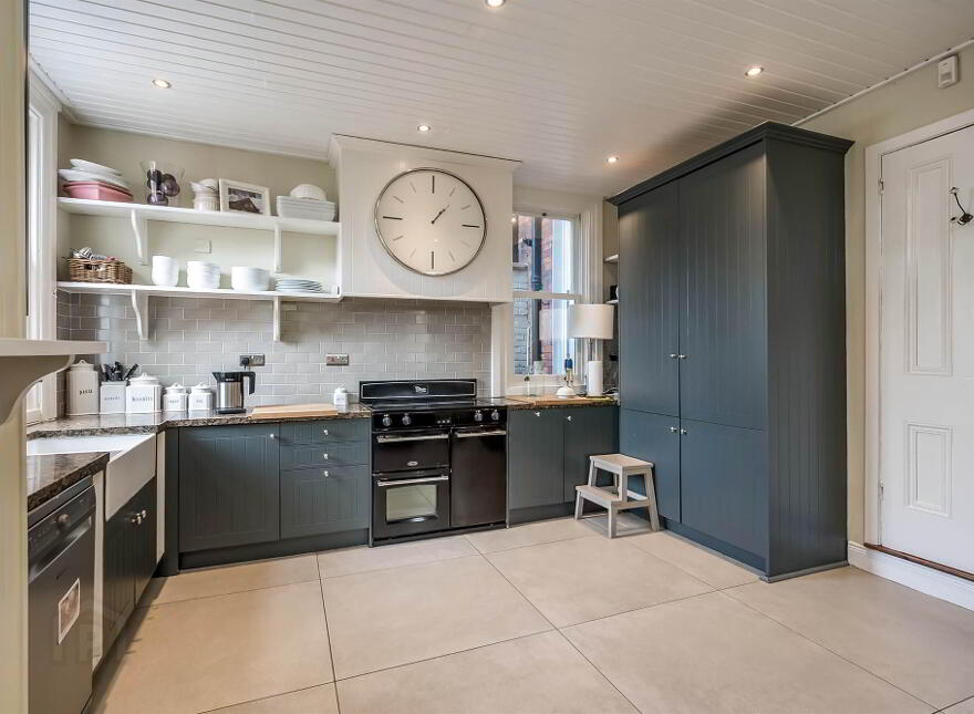 20 Knockbreda Road, Rosetta, Belfast, BT6 0JA