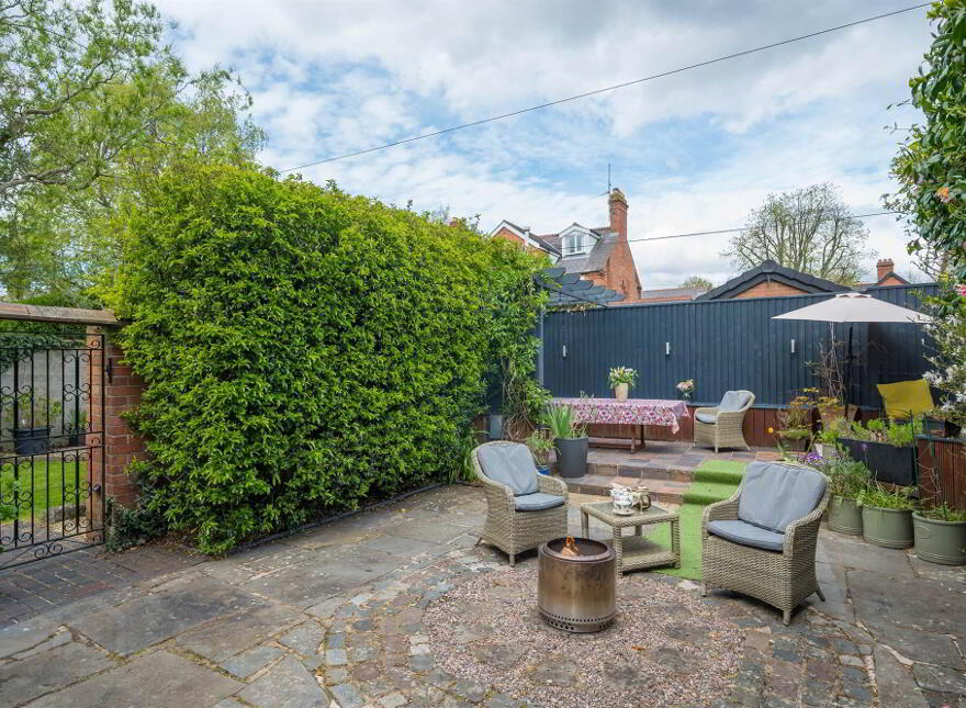 20 Knockbreda Road, Rosetta, Belfast, BT6 0JA