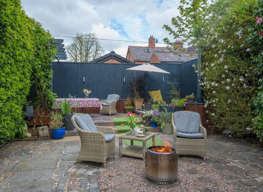 20 Knockbreda Road, Rosetta, Belfast, BT6 0JA