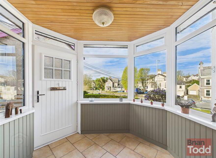 Glenarm Road, Larne, BT40 1BN