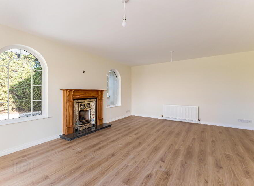 26c Lough Road, Ballinderry, Lisburn, BT28 2JY