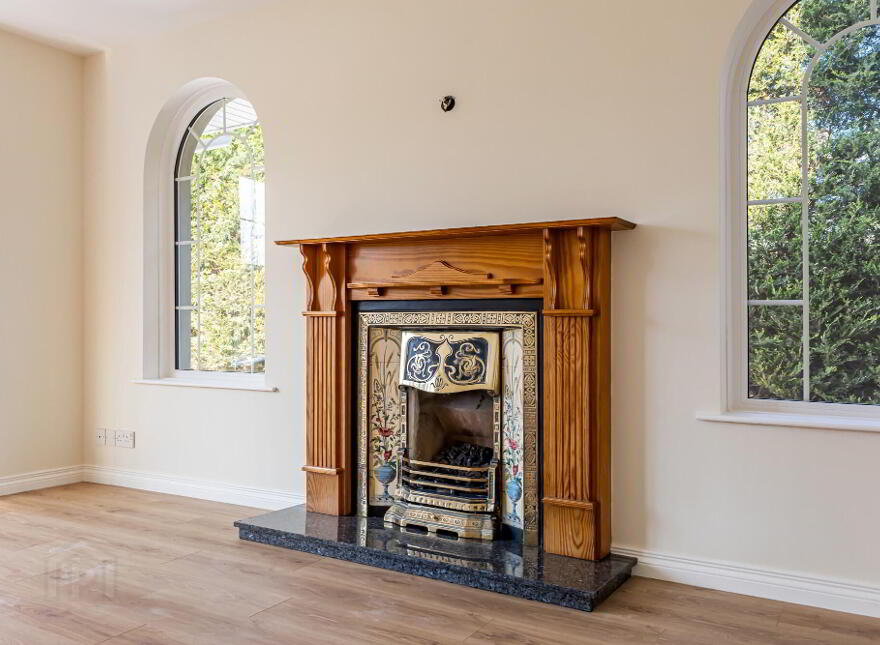 26c Lough Road, Ballinderry, Lisburn, BT28 2JY