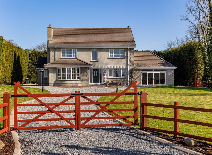 26c Lough Road, Ballinderry, Lisburn, BT28 2JY