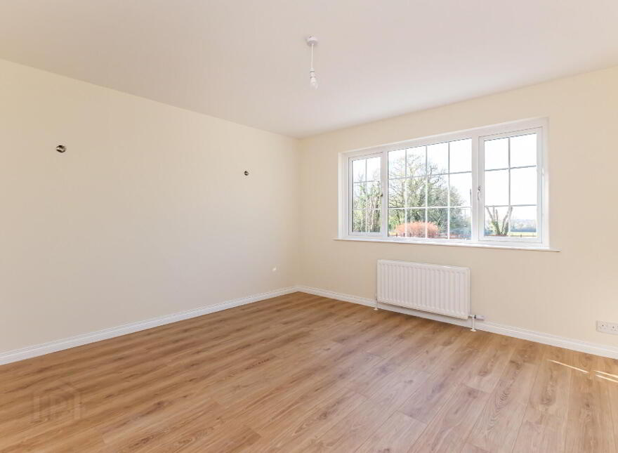 26c Lough Road, Ballinderry, Lisburn, BT28 2JY