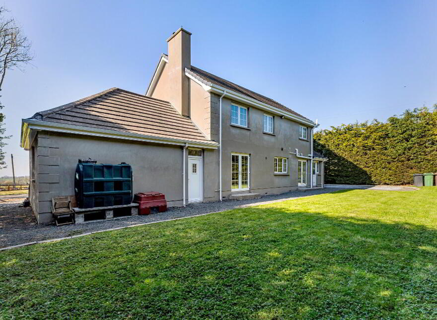26c Lough Road, Ballinderry, Lisburn, BT28 2JY