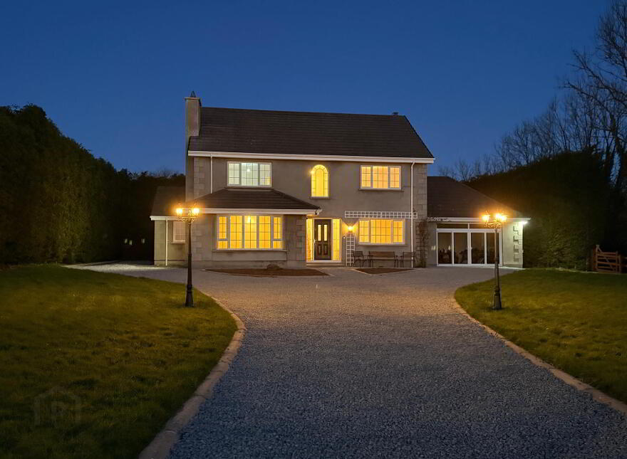 26c Lough Road, Ballinderry, Lisburn, BT28 2JY