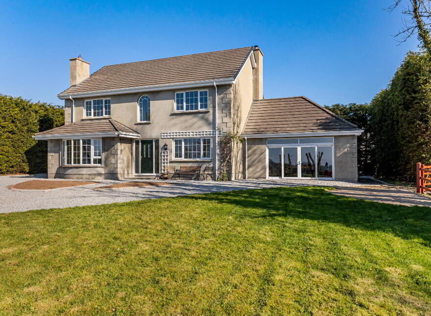 26c Lough Road, Ballinderry, Lisburn, BT28 2JY